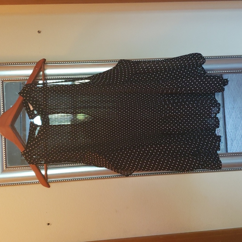 Voila Black/White Polka-dot Cold Shoulder Sheer Blouse.  2X.